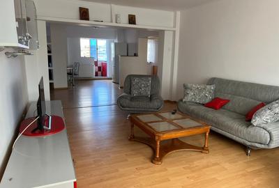 Apartament cu 3 camere decomandat în Ultracentral