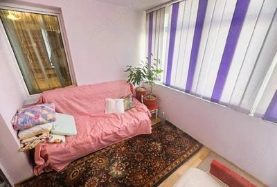 Apartament cu 3 camere decomandat în Central - 9