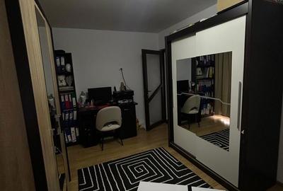 Casă cu 4 camere în Central - 2