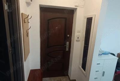 Garsonieră decomandată în Central - 2