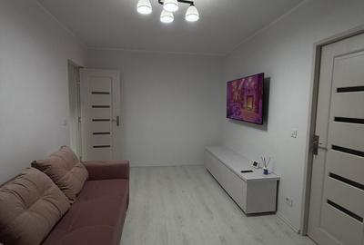 Apartament cu 2 camere nedecomandat în Micro 15 - 1