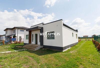 Casă individuală cu 4 camere cu Canalizare în Sânpetru - 1