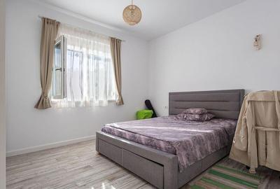 Casă cu 4 camere cu Teren 1000 Mp în Sânmihaiu Român - 5