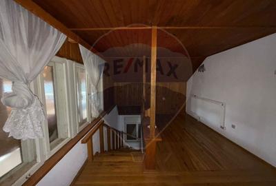 Casă / Vilă cu 6 camere de vânzare - 13