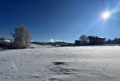 Teren satul Sirnea, intravilan, deschidere 120 m la drum asfaltat, - 9