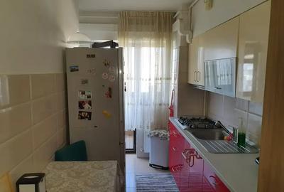 Apartament cu 2 camere semidecomandat, mobilat în 13 Septembrie - 7