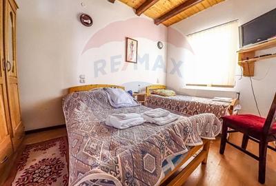 Casă individuală cu 20 camere cu Teren 10330 Mp în Central - 24