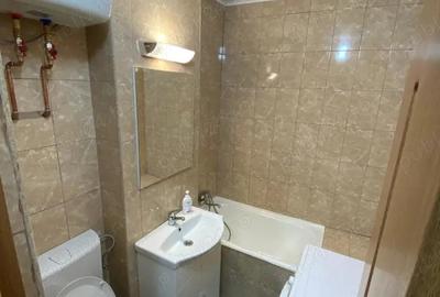 Garsonieră decomandată în Confecții - 2