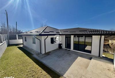 Casă cu 4 camere în Pietrăria - 1