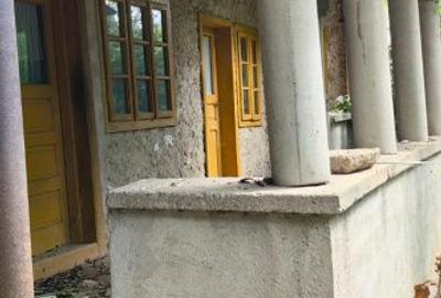 Teren de 2900 mp, în Putineiu - 7