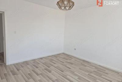 Casă cu 3 camere cu Garaj în Izvin - 1