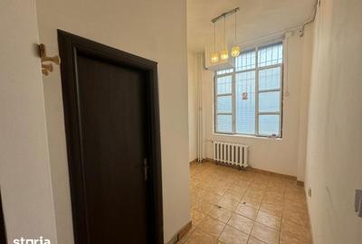 Spațiu comercial, de 155 mp, în Aurel Vlaicu - 2