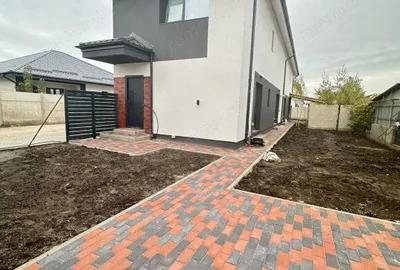 Vanzare Apartament 2 camere+curte 60mp si 2 locuri de parcare - 3