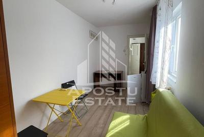 Garsonieră decomandată, mobilată în Complex Studențesc