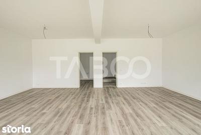 Casă cu 4 camere decomandat cu Teren 177 Mp în Central - 2