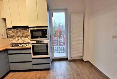 Apartament cu 3 camere decomandat în Olteniței