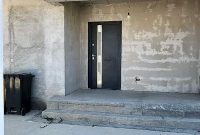 Casă individuală Domnești - curte 400 mp, 4 camere, utilități - 12