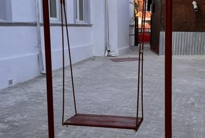 Vand/Inchiriez sediu firma/ after school/casa locuit - Conti str.Teilor - 1