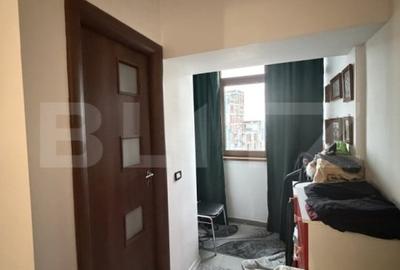Apartament cu 3 camere decomandat, mobilat în Calea Severinului - 12