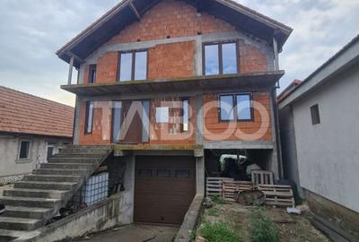 Casa la rosu de vanzare in Sebes-Lancram judetul Alba - 2