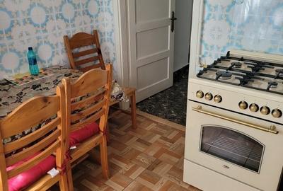 2 CAMERE DECOMANDATE MEDICINA - 14