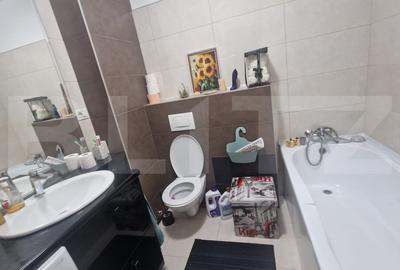 Apartament 4 camere zona Tractorul , luminat decomandat 17 mp terase - 17