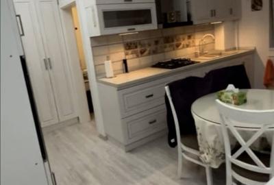 Apartament cu 2 camere decomandat în Palat - 2