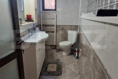 Casă individuală cu 7 camere cu Teren 446 Mp în Central - 14