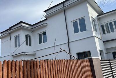 Casă cu 4 camere cu Teren 190 Mp în Central - 3