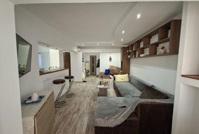 Apartament cu 3 camere decomandat în Exterior Vest - 1