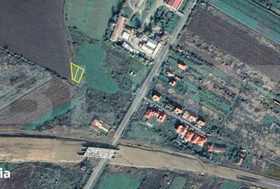 Teren de 2000 mp, în Central