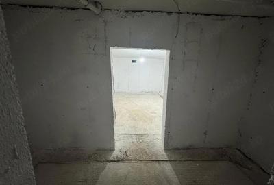 Spațiu comercial, de 20 mp, în Titan - 2