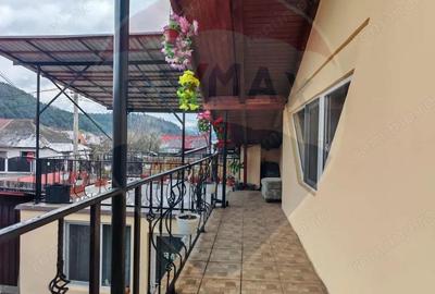 Casa / Vila oportunitate cu 5 camere priveliste frumoasa - 15