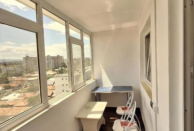 Apartament cu 2 camere semidecomandat în Micro 5 - 7
