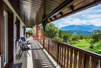 Vilă in Bran cu teren de 28.000 mp și priveliște spectaculoasa Vilă in Bran cu teren de 28.000 mp și priveliște spectaculoasa - 6