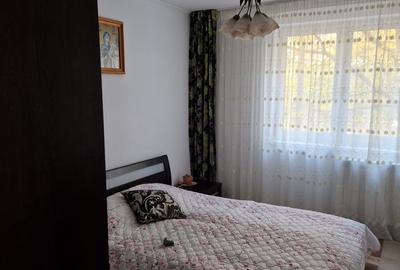 Apartament cu 3 camere semidecomandat în Drumul Taberei - 1