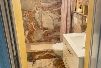 Apartament cu 3 camere în Aleea Trandafirilor