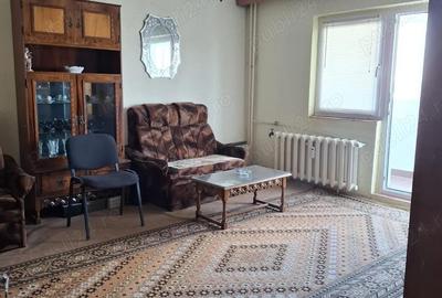 Garsoniera decomandata , in bloc de apartamente - 1