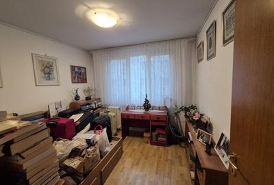 Apartament cu 4 camere decomandat în Păcii - 8