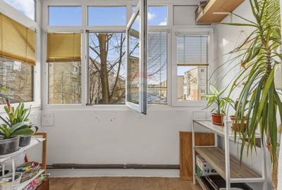 Apartament cu 3 camere decomandat, mobilat în Alfa - 10