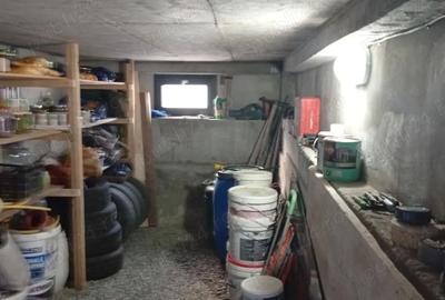 Casă cu 5 camere cu Teren 255 Mp în Central - 1