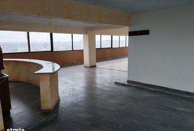Apartament cu 4 camere în Central - 2