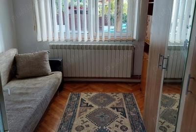 Apartament cu 3 camere semidecomandat în Dâmbovița - 4