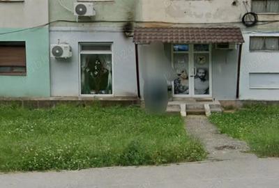 Vand spatiu comercial
