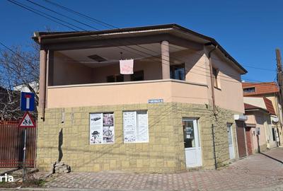 Casă cu 5 camere cu Teren 176 Mp în Stadion