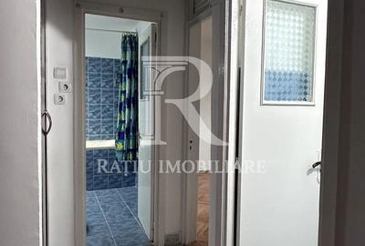Apartament cu 3 camere decomandat în Cantemir - 16