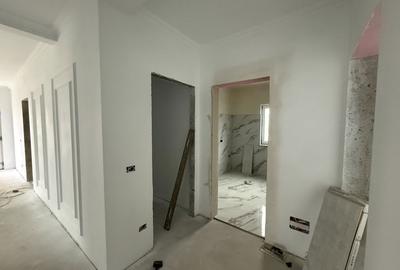 Casă cu 4 camere în Mănăstirea Doamnei - 1