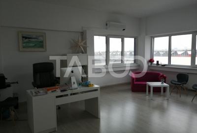 Spatiu birou 37 mpu renovat etaj intermediar zona Broscarie - 1