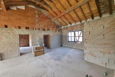 Casă cu 6 camere cu Teren 1680 Mp în Alexandru cel Bun - 9