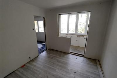 Apartament cu 2 camere semidecomandat în Vest - 10
